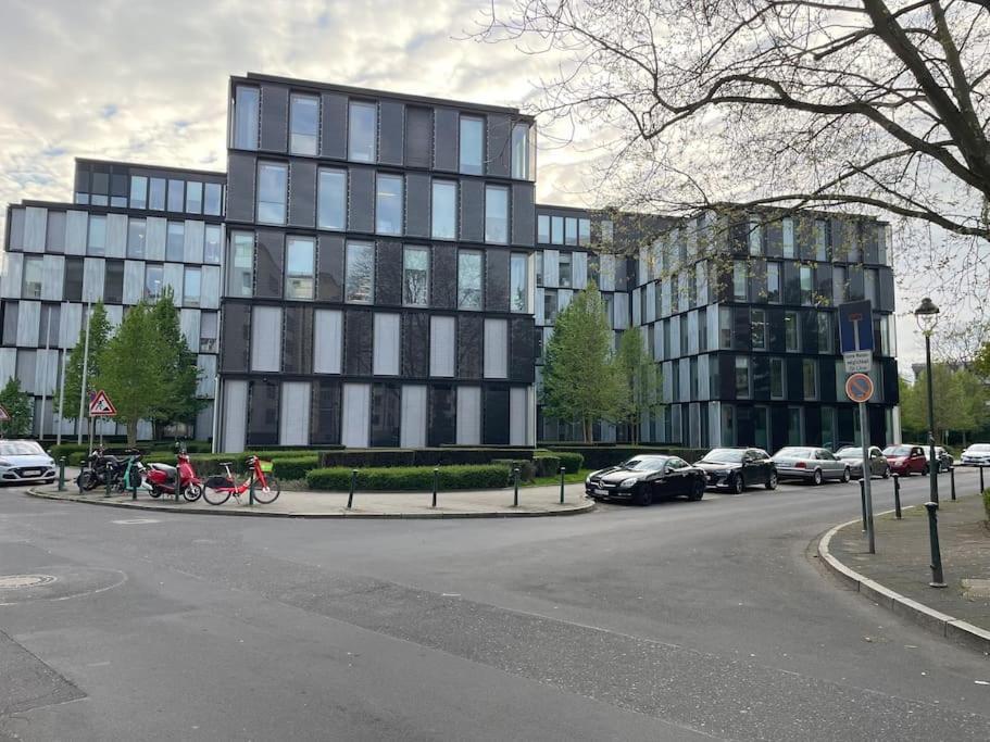Gemutlich Und Moderne Wohnung In Düsseldorf Eksteriør bilde